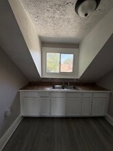 1288 Pondview Ave in Akron, OH - Building Photo - Building Photo