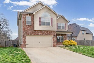 739 Gaine Lynn Dr in Clarksville, TN - Building Photo