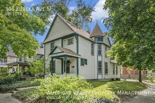 303 Eureka Ave SE in Grand Rapids, MI - Building Photo