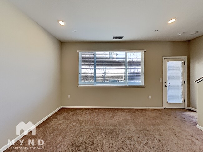 275 Mark Jeffrey Ln in Reno, NV - Building Photo - Building Photo