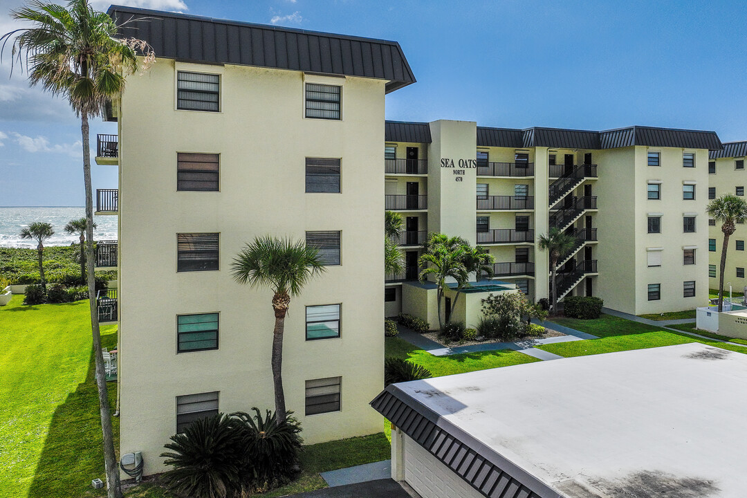 Sea Oats in Cocoa Beach, FL - Building Photo