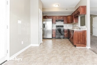 2032 Alysheba Dr in Indianapolis, IN - Building Photo - Building Photo