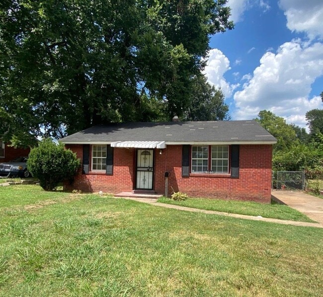 property at 2846 Flora Ave