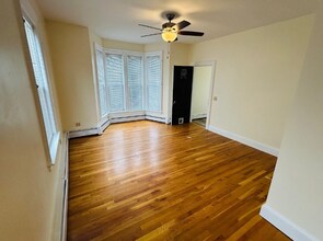 19 Gooding St-Unit -2 in Pawtucket, RI - Building Photo - Building Photo