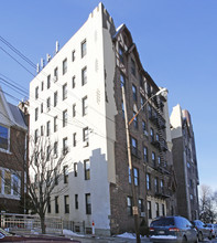 7101 Shore Rd in Brooklyn, NY - Foto de edificio - Building Photo