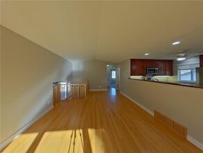 1701 116th St E in Burnsville, MN - Building Photo - Building Photo