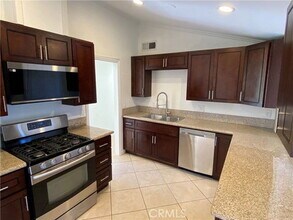 19137 Pleasantdale St in Santa Clarita, CA - Building Photo - Building Photo