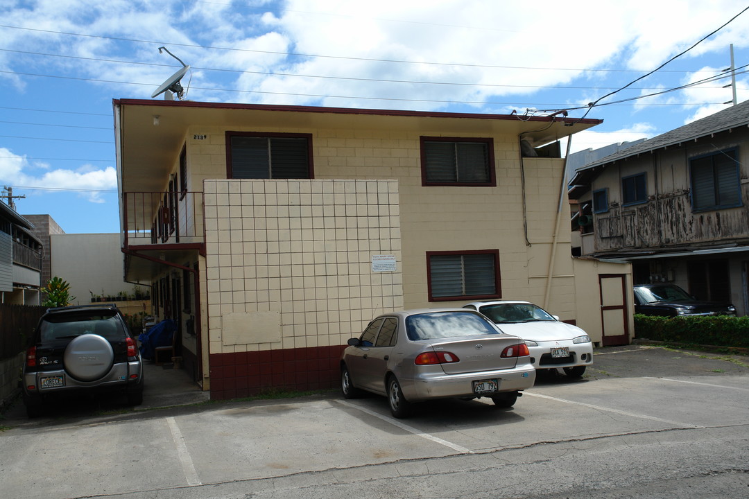 2139 Eluwene St in Honolulu, HI - Foto de edificio