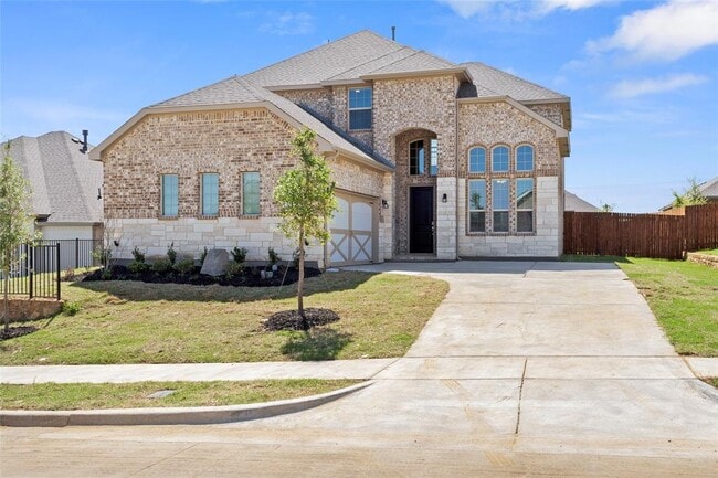 property at 1105 Whispering Hl Dr