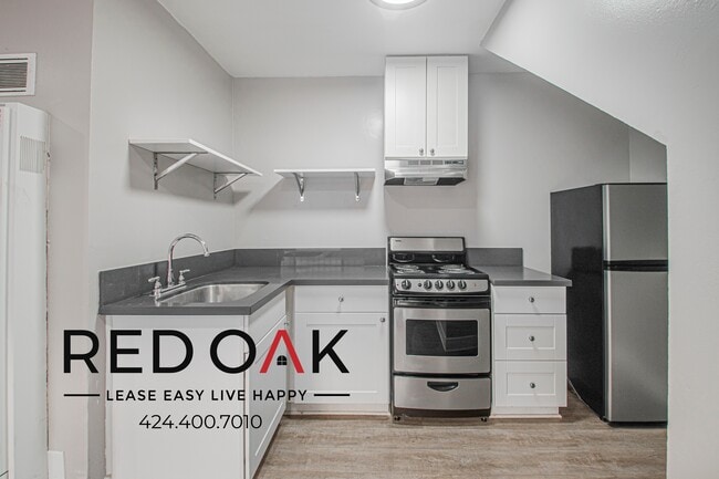 5632 Harold Way, Unit 4 in Los Angeles, CA - Building Photo - Building Photo