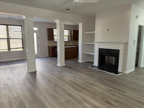 6375 Story Cir in Norcross, GA - Foto de edificio - Building Photo