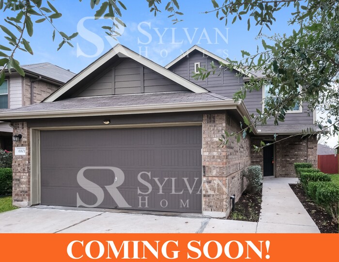 6801 Plains Crest Dr in Austin, TX - Building Photo