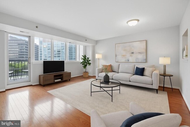 property at 1805 Crystal Dr