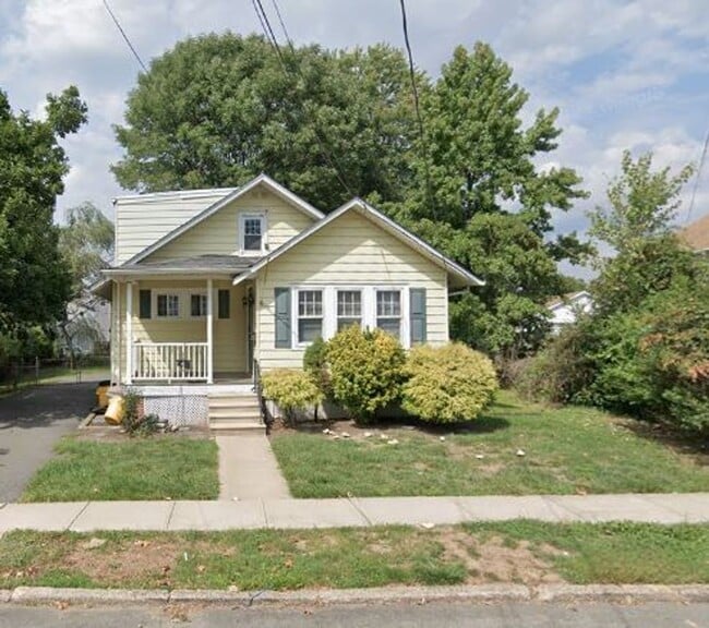 property at 4 Thurston Ave