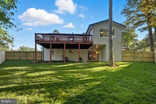 4512 Sleaford Rd in Annandale, VA - Building Photo