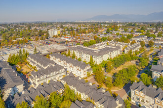 Champlain Gardens in Vancouver, BC - Building Photo - Building Photo