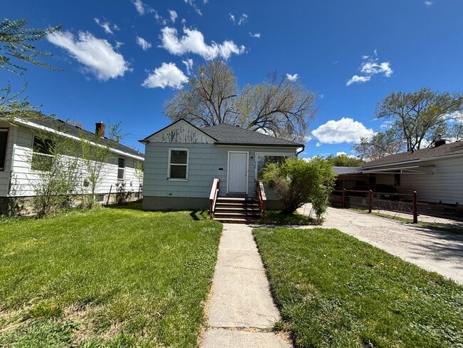 426 N 9th Ave
