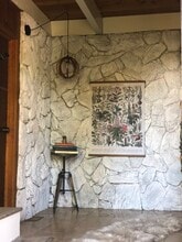 24543 Albrun Dr in Crestline, CA - Foto de edificio - Building Photo