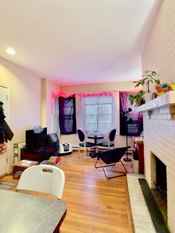 property at 28 Edgerly Rd