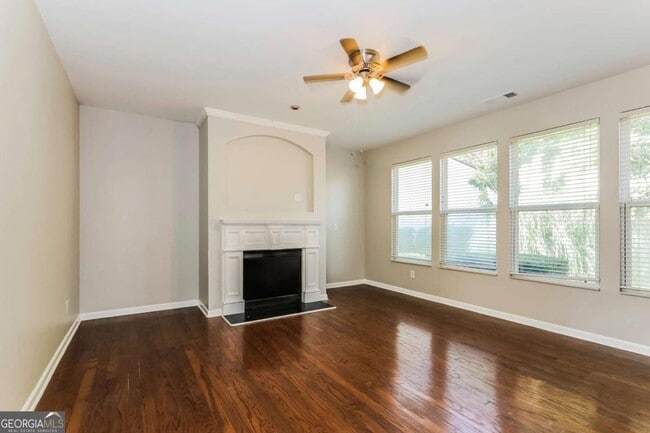 5521 Village Trace in Union City, GA - Building Photo - Building Photo