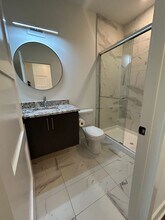 108-110 Oakwood Ct in Raymore, MO - Building Photo - Building Photo