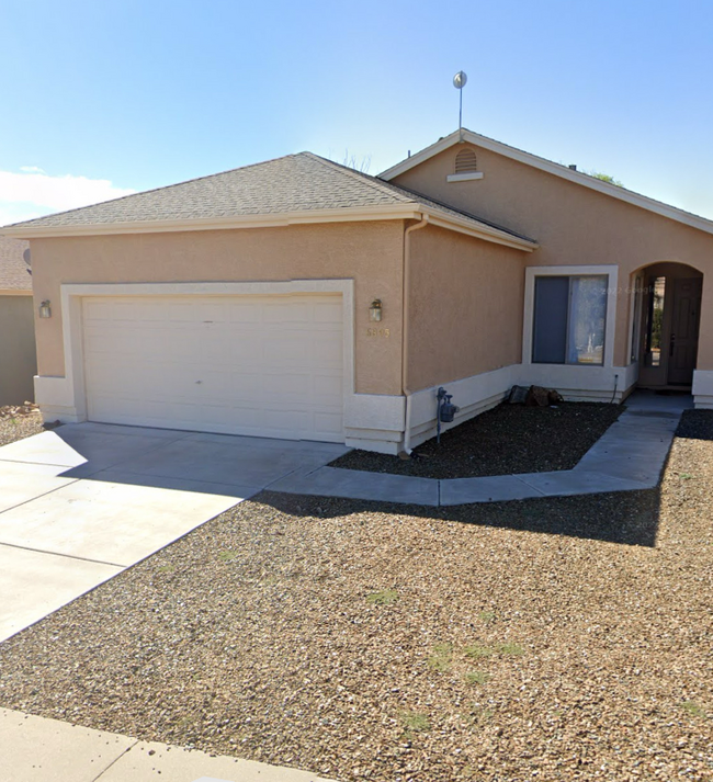 property at 6895 E Elbrook Ave