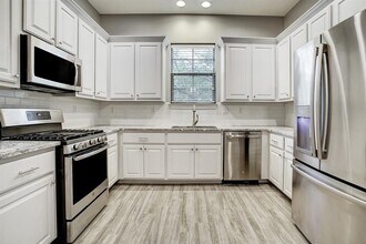 1408 Birdsall St in Houston, TX - Building Photo - Building Photo