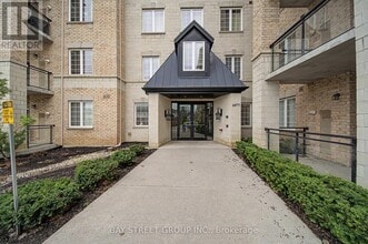 1077 Gordon St in Guelph, ON - Building Photo - Building Photo