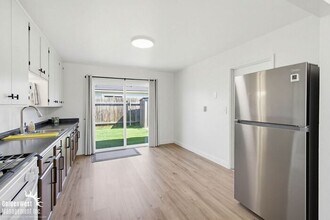 534-38 Emory St in Imperial Beach, CA - Building Photo - Building Photo