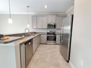 1312 White Fox Run in Lutz, FL - Building Photo - Building Photo