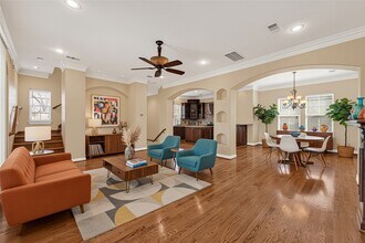 2736 Cortlandt St in Houston, TX - Building Photo - Building Photo