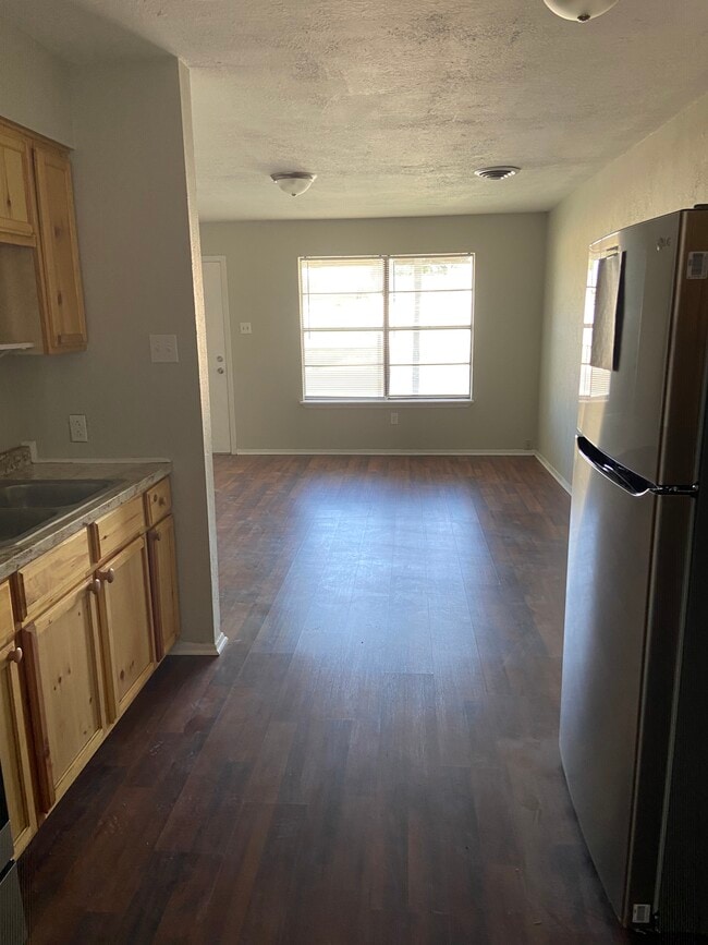 1406 Goliad St in Big Spring, TX - Building Photo - Building Photo