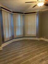 5600 S May St, Unit 2 in Chicago, IL - Building Photo