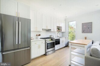 1317 11th St NW in Washington, DC - Building Photo - Building Photo