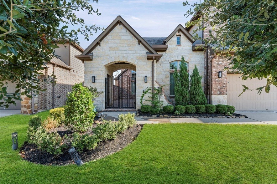 4315 Laburnam Rd in Richmond, TX - Building Photo