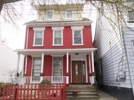 1020 Ferry St in Easton, PA - Building Photo