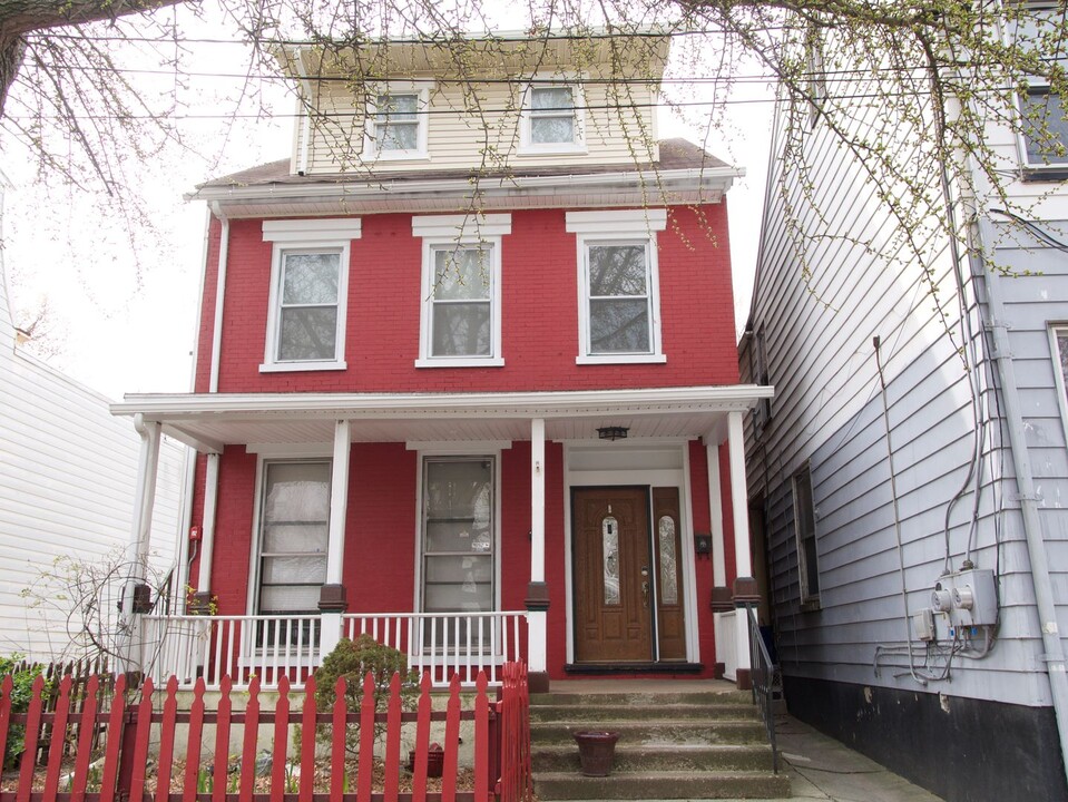 1020 Ferry St in Easton, PA - Foto de edificio