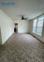 226 Hudson St in Eau Claire, WI - Building Photo