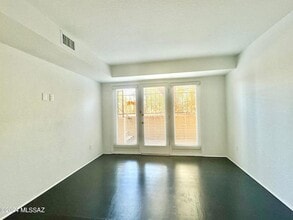 7620 E Callisto Cir, Unit 113 in Tucson, AZ - Building Photo - Building Photo
