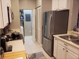 706 Westpark Way-Unit -103 in Kissimmee, FL - Building Photo - Building Photo