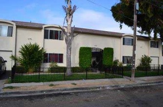 Garfield Apartments in Oceanside, CA - Building Photo - Building Photo