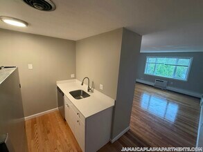 50 Evergreen St in Boston, MA - Building Photo - Building Photo