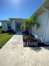 126 Smallwood Rd in Rotonda West, FL - Building Photo - Building Photo