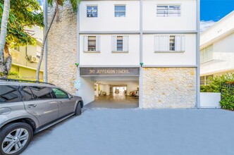 910 Jefferson Ave in Miami Beach, FL - Building Photo - Building Photo