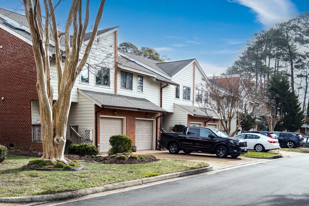 Coquina Luxury Condos in Virginia Beach, VA - Building Photo