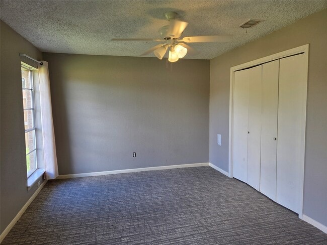 2743 Ferry Landing in Sugar Land, TX - Foto de edificio - Building Photo