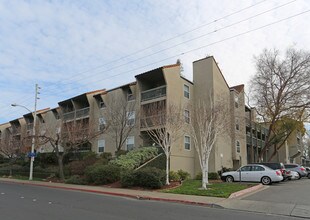 Villa Sonata in Livermore, CA - Building Photo - Building Photo