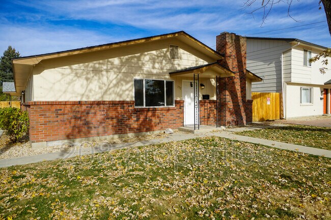332 W Idaho Ave in Meridian, ID - Building Photo - Building Photo