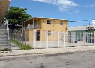 219 NW 16th St in Miami, FL - Building Photo - Building Photo