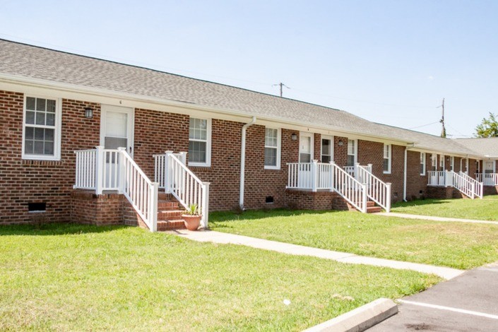 Hazel Gardens at Starling Way in Rocky Mount, NC - Building Photo